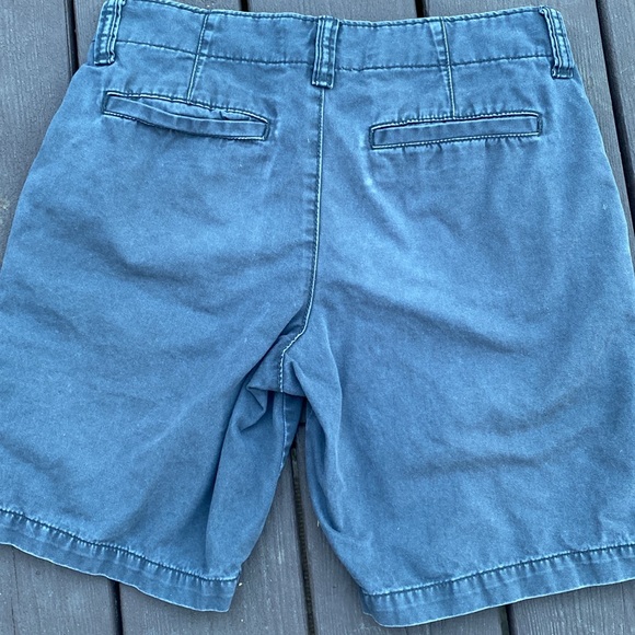 Old Navy Men’s Grey Shorts - Picture 9 of 11